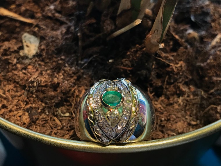 anello culo smerlad ovale