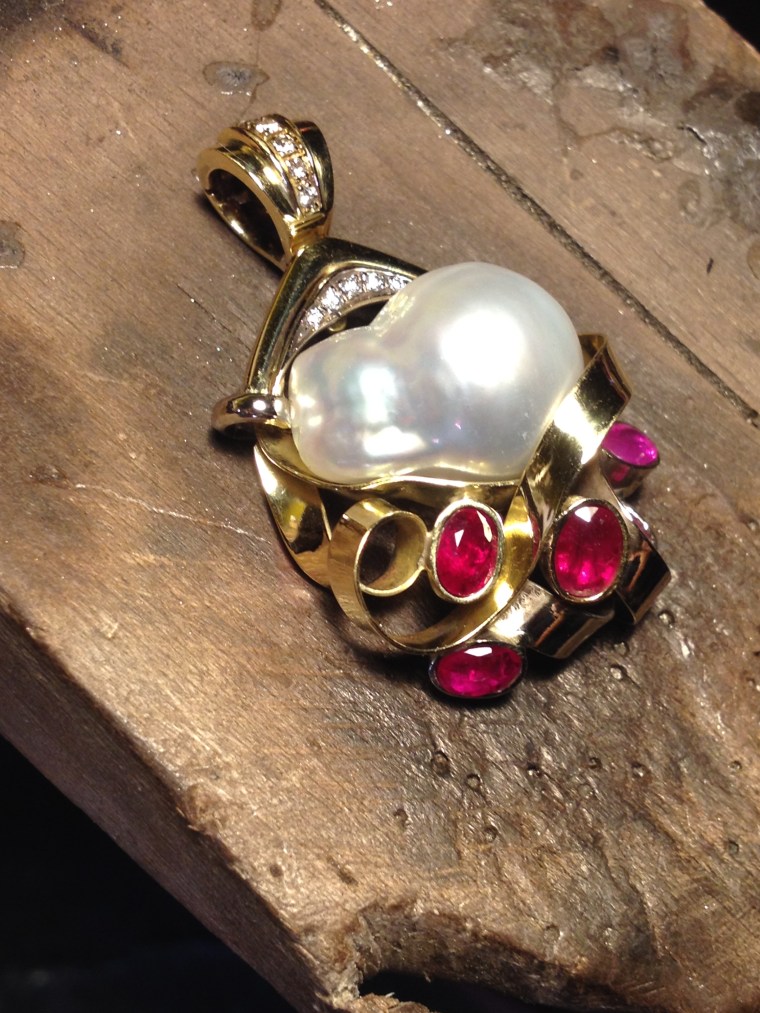 ciondolo perla rubini